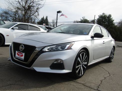 Used 2019 Nissan Altima 2.5 SR image 3