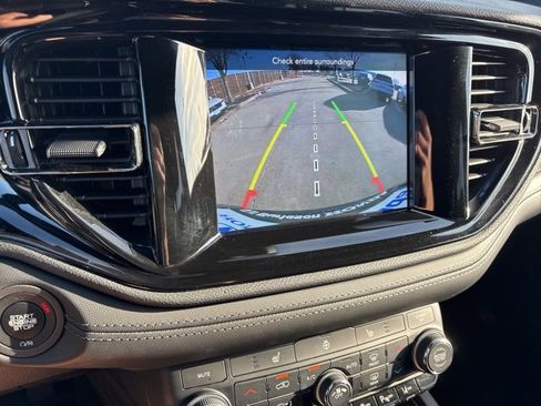 Used 2022 Dodge Durango GT image 11