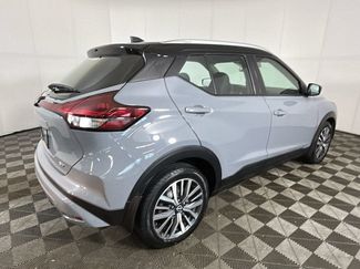Used 2023 Nissan Kicks SV FWD video 3