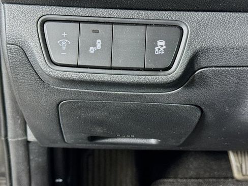 Certified 2023 Kia Forte LXS w/ LXS Technology Package FWD image 10