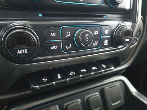 Used 2018 Chevrolet Silverado 1500 LTZ Z71 w/ Centennial Edition image 34