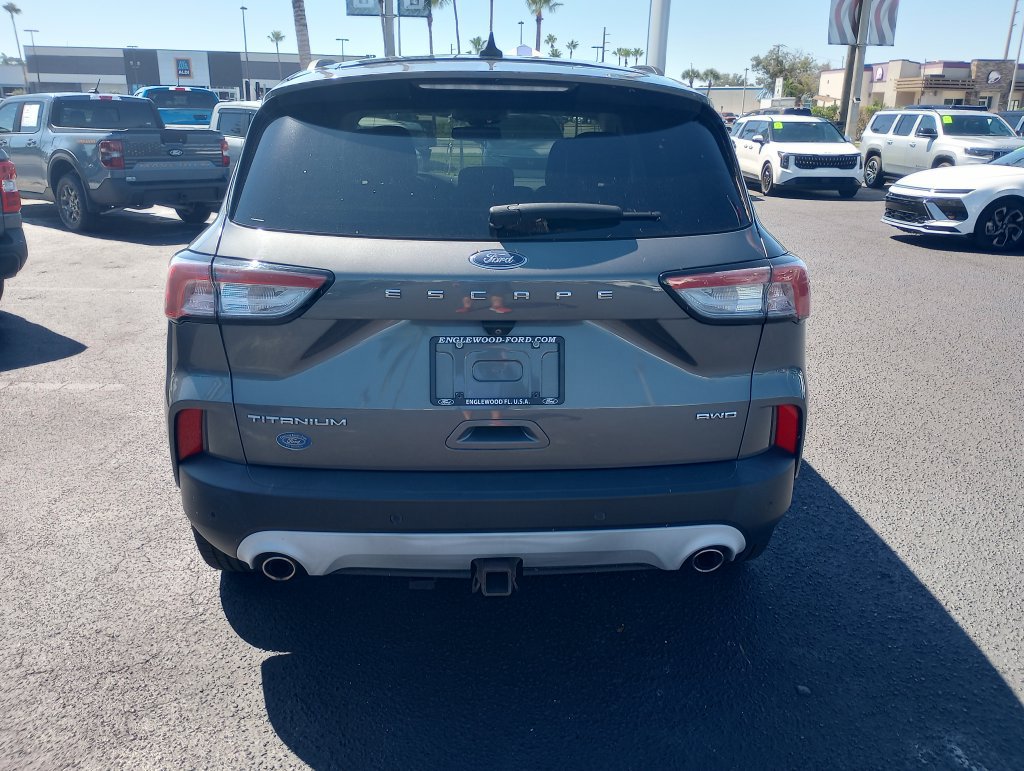 Certified 2022 Ford Escape Titanium w/ Class II Trailer Tow Package AWD/4WD image 6