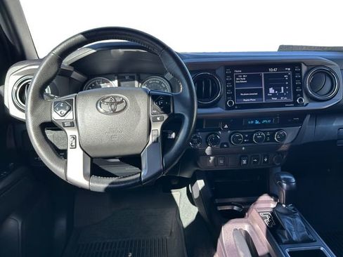 Used 2023 Toyota Tacoma TRD Off-Road image 12