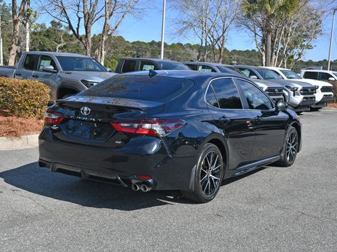 Certified 2024 Toyota Camry SE image 4