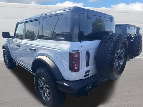Used 2025 Ford Bronco Badlands AWD/4WD image 2
