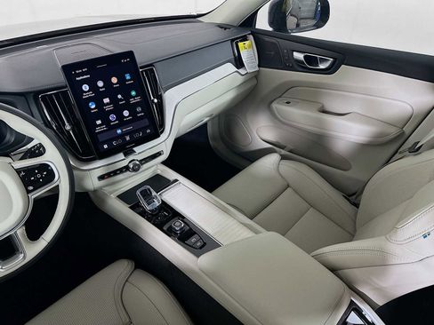 New 2026 Volvo XC60 B5 Ultra w/ Climate Package PRO image 21