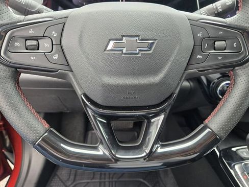 Used 2024 Chevrolet Trax RS w/ Sunroof Package image 25