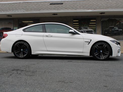 Used 2018 BMW M4 Coupe image 28
