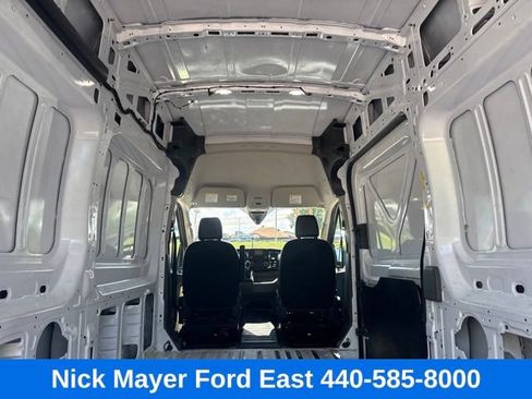 Used 2023 Ford Transit 250 148 High Roof RWD image 11
