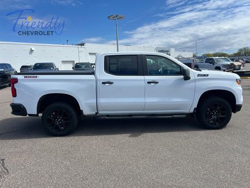 Certified 2023 Chevrolet Silverado 1500 Custom Trail Boss w/ LPO, Dark Essentials Package AWD/4WD image 8