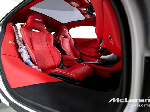 New 2025 McLaren GTS image 18