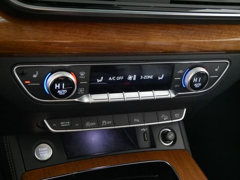 Used 2022 Audi Q5 2.0T Premium Plus image 23