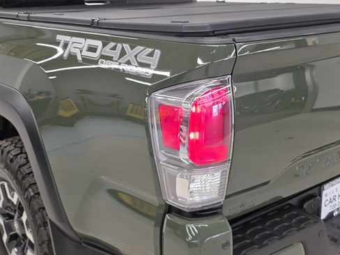 Used 2021 Toyota Tacoma TRD Off-Road w/ Technology Package AWD/4WD image 56