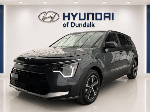 Used 2026 Kia Niro LX FWD image 3