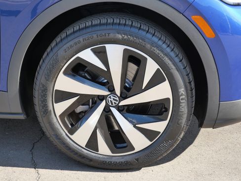 Certified 2022 Volkswagen ID.4 Pro S w/ Gradient Package AWD/4WD image 15
