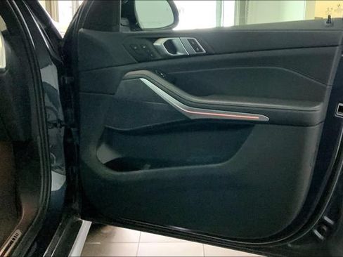 Used 2022 BMW X5 xDrive40i w/ M Sport Package AWD/4WD image 24