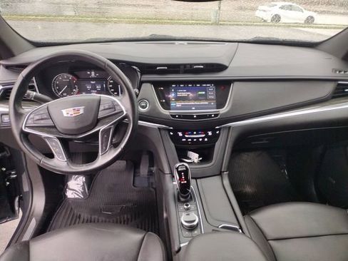 Used 2021 Cadillac XT5 Premium Luxury image 14