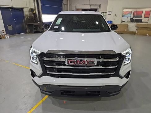 New 2027 GMC Terrain Elevation FWD image 2