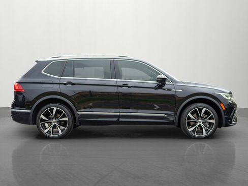 Used 2022 Volkswagen Tiguan SEL R-Line AWD/4WD image 8