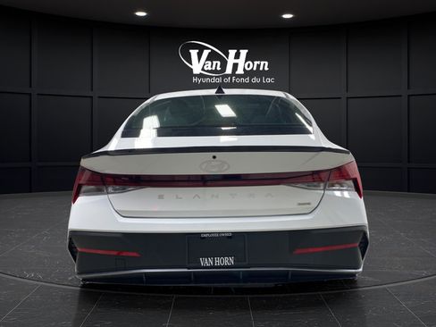 New 2026 Hyundai Elantra SEL FWD image 6
