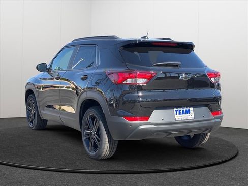 New 2026 Chevrolet TrailBlazer LT w/ Convenience Package FWD image 4