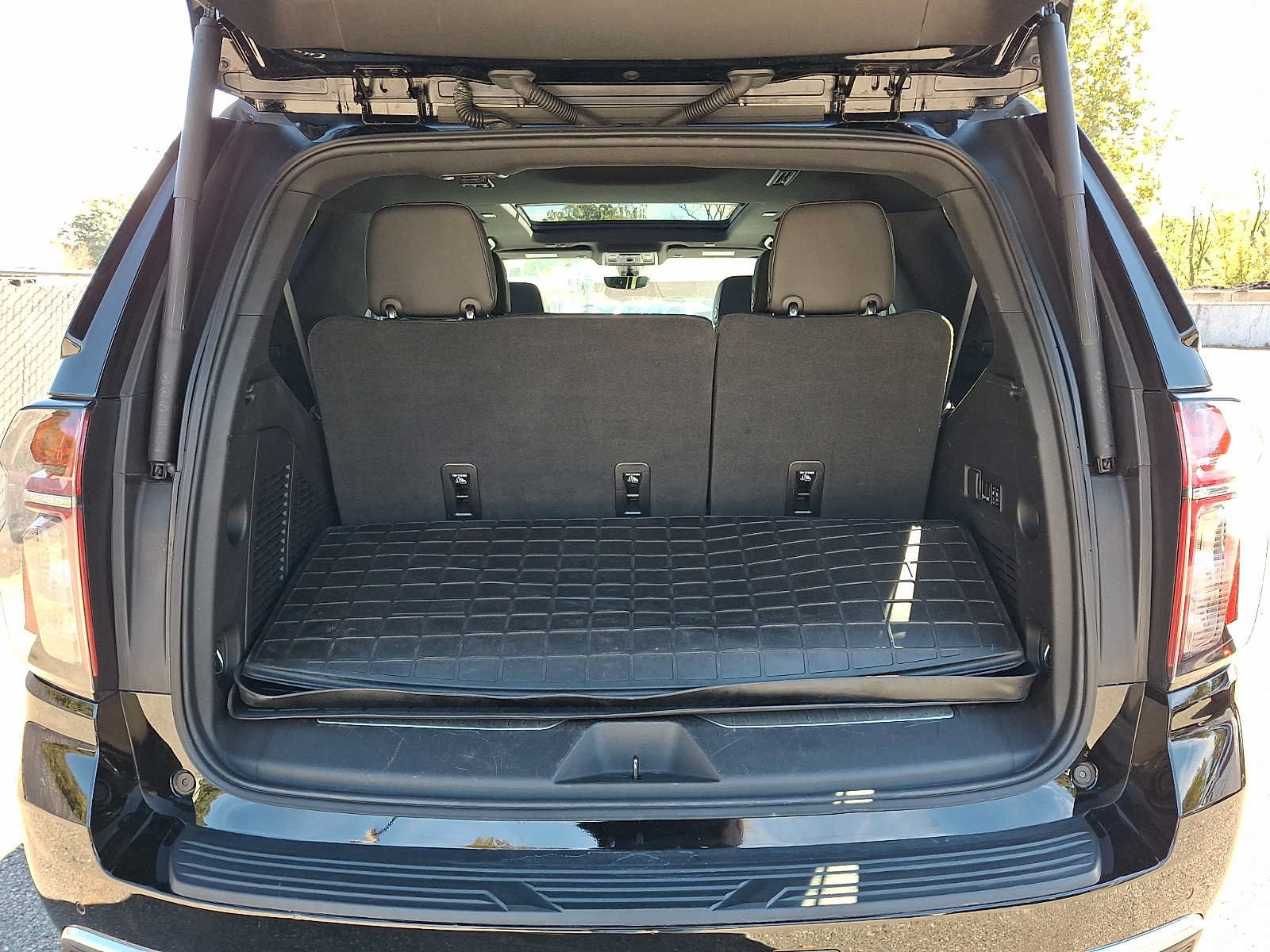 Used 2022 Chevrolet Tahoe High Country AWD/4WD image 30