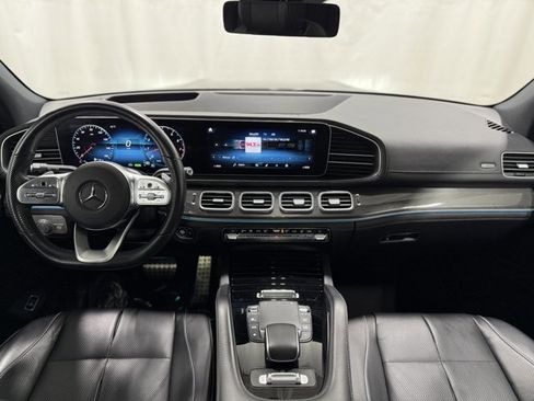 Used 2023 Mercedes-Benz GLS 580 4MATIC image 18