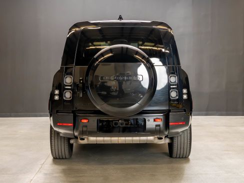 Used 2024 Land Rover Defender 130 X AWD/4WD image 6