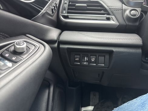 Used 2023 Subaru Outback Limited XT image 25