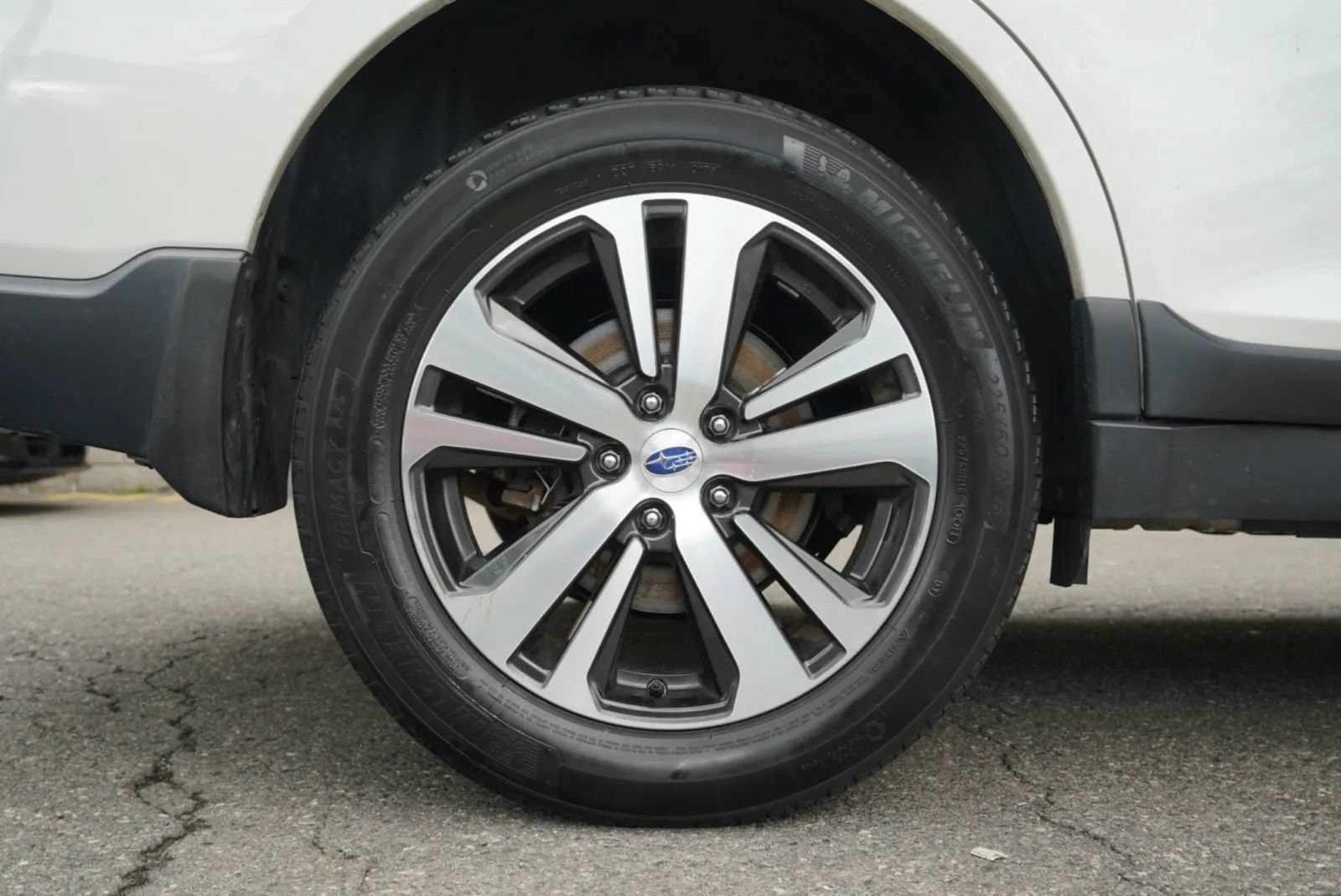 Used 2018 Subaru Outback 2.5i Limited w/ Popular Package #2 AWD/4WD image 17