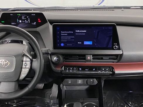 Used 2023 Toyota Prius Prime Premium FWD image 13