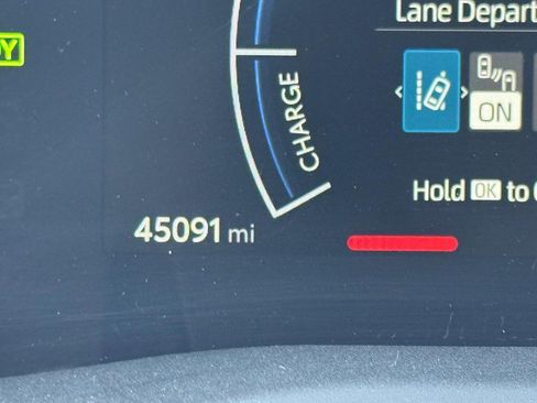 Certified 2025 Toyota Camry LE image 19