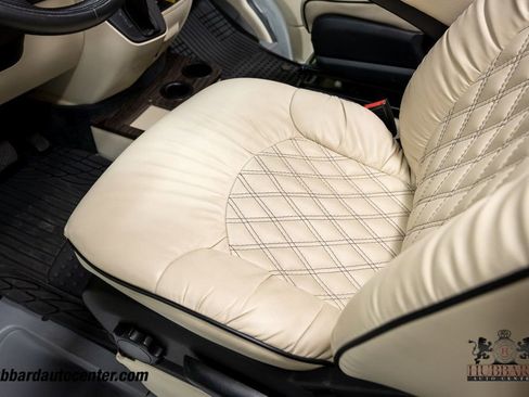 Used 2018 Mercedes-Benz Sprinter 3500 image 18