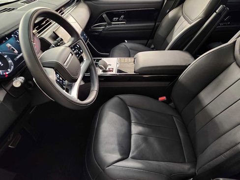 Used 2024 Land Rover Range Rover SE AWD/4WD image 13