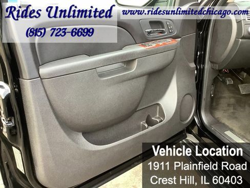 Used 2011 Chevrolet Tahoe LTZ image 15