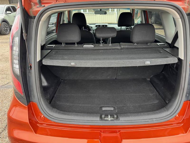 Used 2019 Kia Soul + FWD image 12