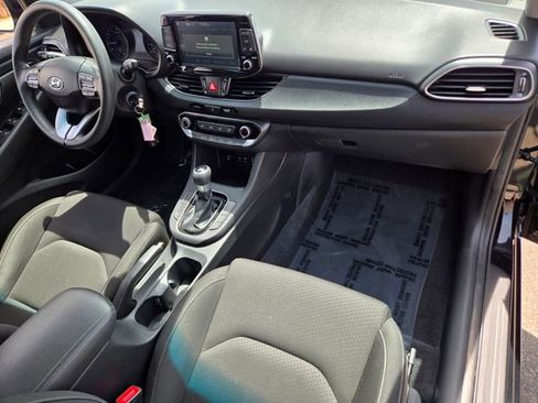 Used 2020 Hyundai Elantra GT FWD image 21