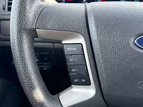 Used 2010 Ford Fusion SE image 16