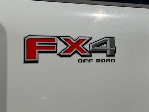 Certified 2024 Ford F250 XLT w/ FX4 Off-Road Package image 9