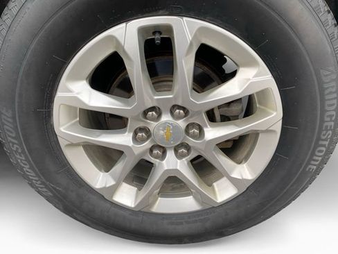 Used 2020 Chevrolet Traverse LT w/ LPO, Floor Liner Package image 9