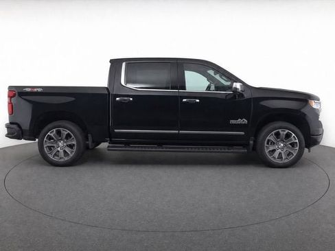 Used 2018 Chevrolet Silverado 1500 High Country AWD/4WD image 8