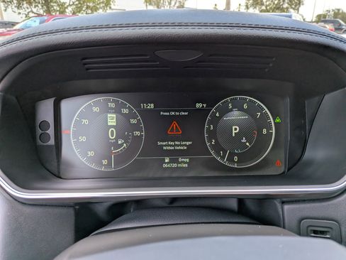 Used 2017 Land Rover Range Rover Supercharged AWD/4WD image 32