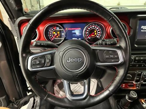 Used 2021 Jeep Wrangler Unlimited Rubicon w/ Cold Weather Group AWD/4WD image 19