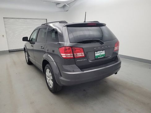 Used 2020 Dodge Journey SE FWD image 5