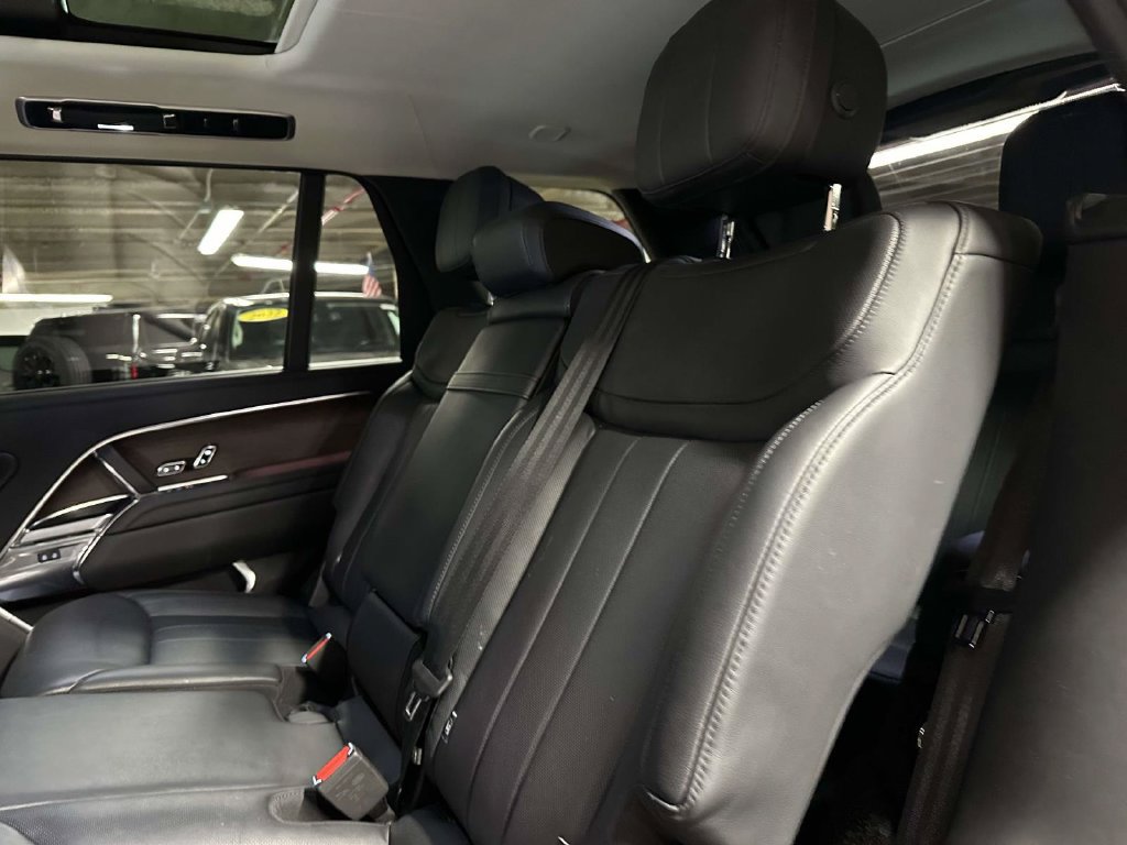 Used 2023 Land Rover Range Rover Long Wheelbase Autobiography AWD/4WD image 15