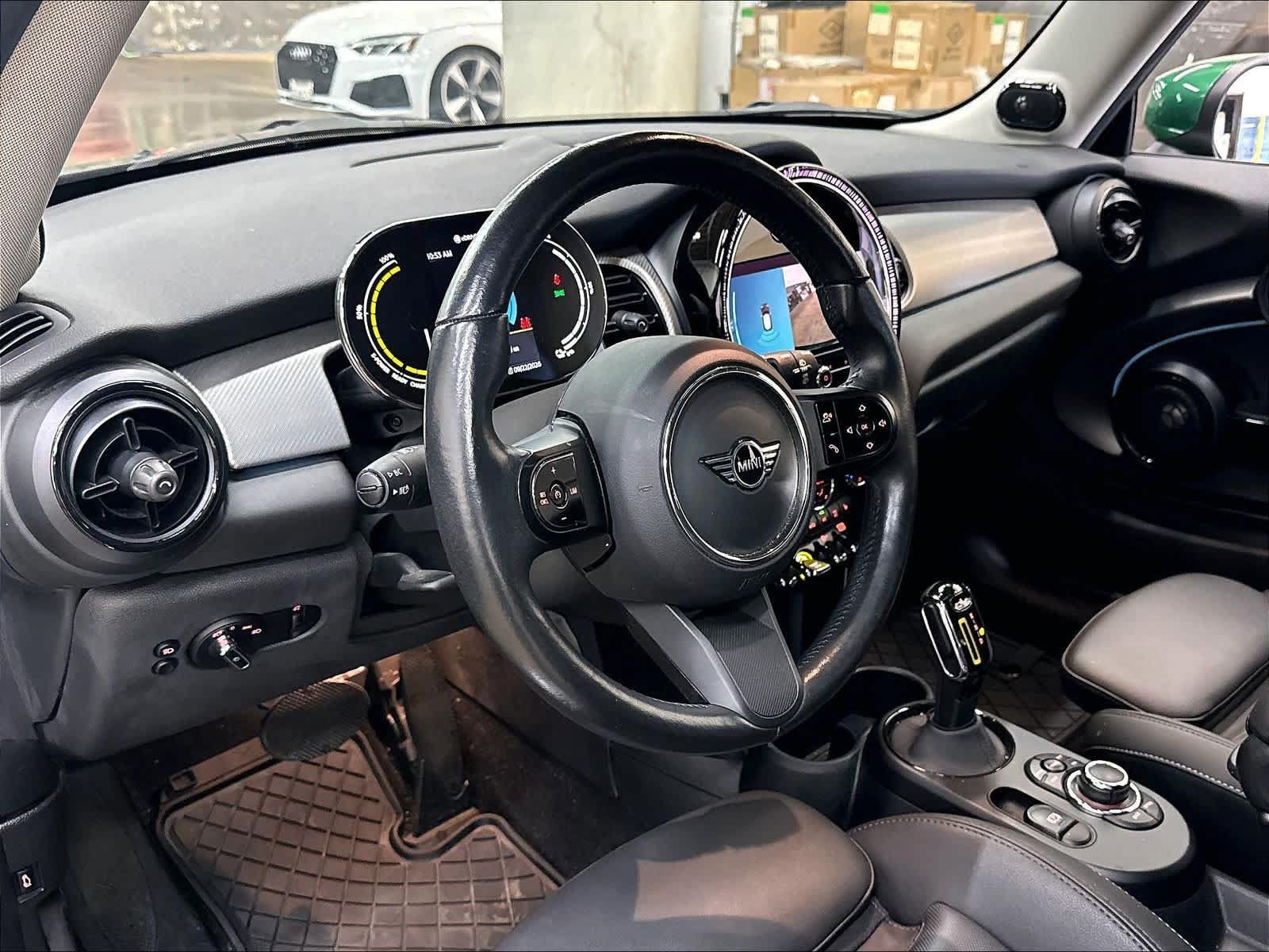 Used 2024 MINI Cooper SE FWD image 17