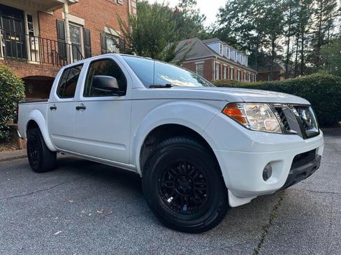 Used 2012 Nissan Frontier SV w/ SV Premium Utility Pkg RWD image 5