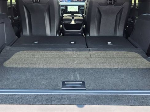 New 2027 Lincoln Navigator Reserve w/ Jet Appearance Package AWD/4WD image 16