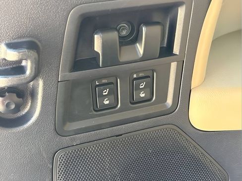 Used 2015 Toyota Sequoia Limited RWD image 18