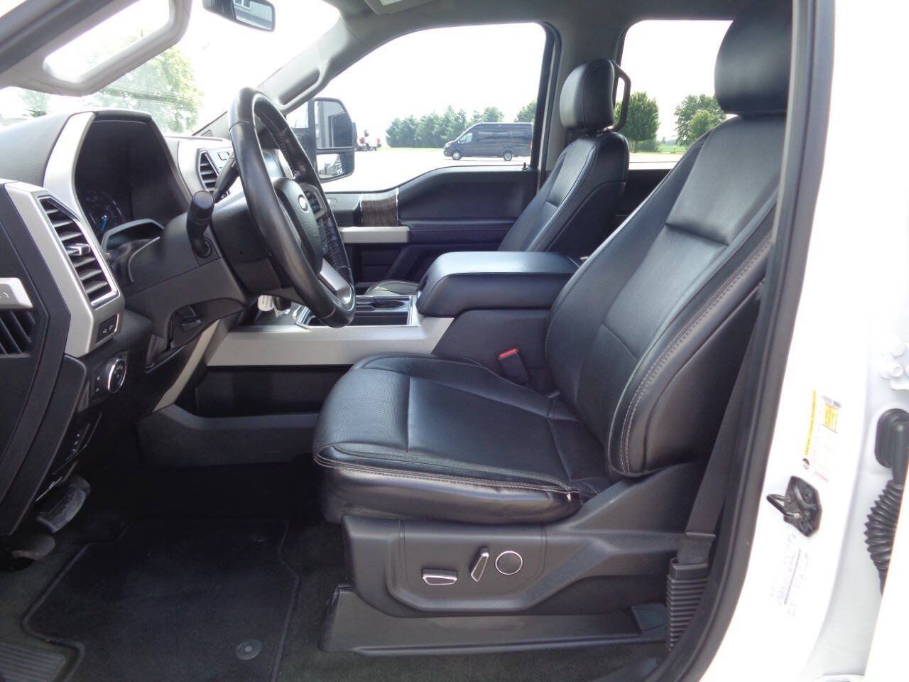 Used 2017 Ford F350 Lariat w/ Chrome Package AWD/4WD image 68